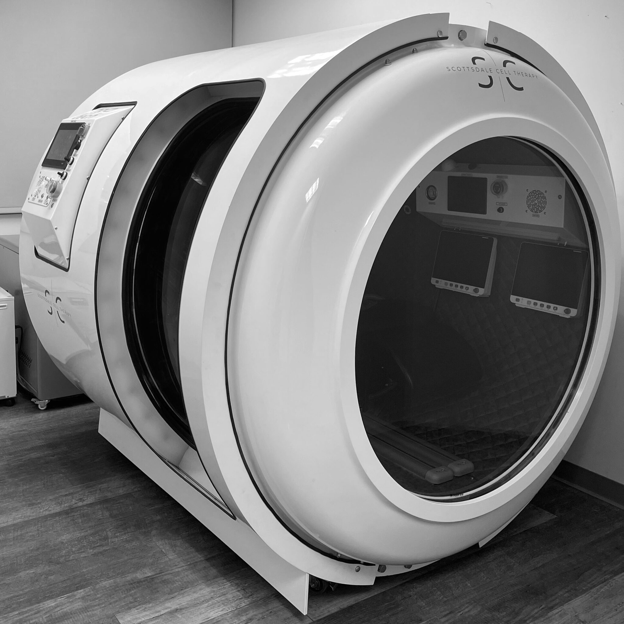 hyperbaric-chamber-room